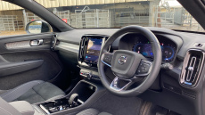 Volvo XC40 2.0 B3P Ultimate Dark 5dr Auto Petrol Estate